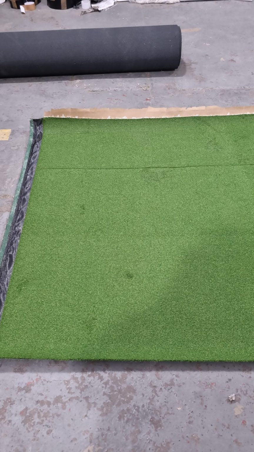 County Premium Putting Turf-End Cut 1.07/1.48M X 4.57M